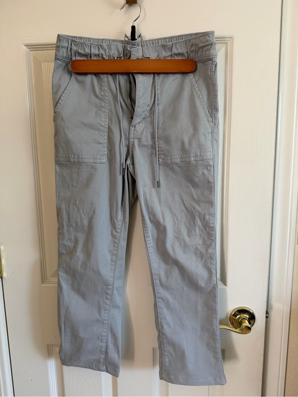 American Eagle Outfitters Light Gray Cropped Women's Jeans Stretch